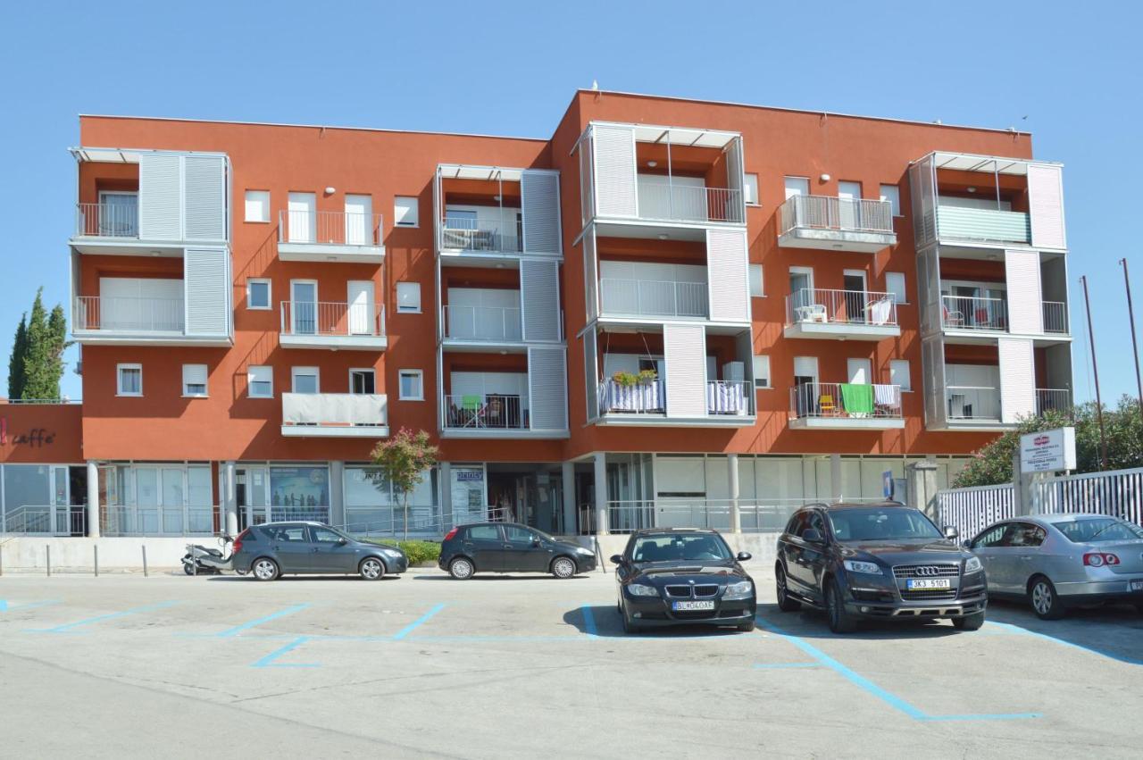 Apartment Silvija Sea View Umag Dış mekan fotoğraf